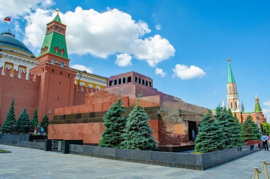 Lenin_s Mausoleum-1